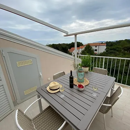 Apartment Vital Nerezine Exterior photo